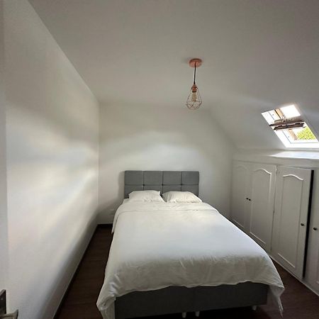 Appartement Calme Moderne Proche De Disneyland Wifi & Cafe Gratuit & Arrivee Autonome Бюссі-Сен-Жорж Екстер'єр фото