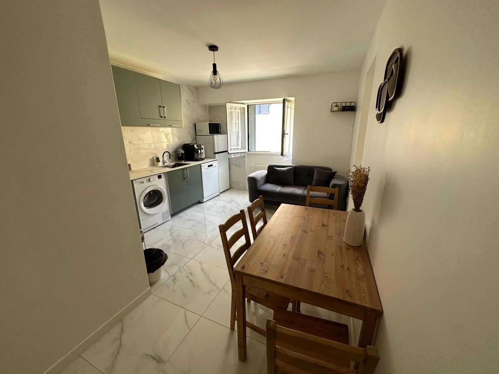 Appartement Calme Moderne Proche De Disneyland Wifi & Cafe Gratuit & Arrivee Autonome Бюссі-Сен-Жорж Екстер'єр фото