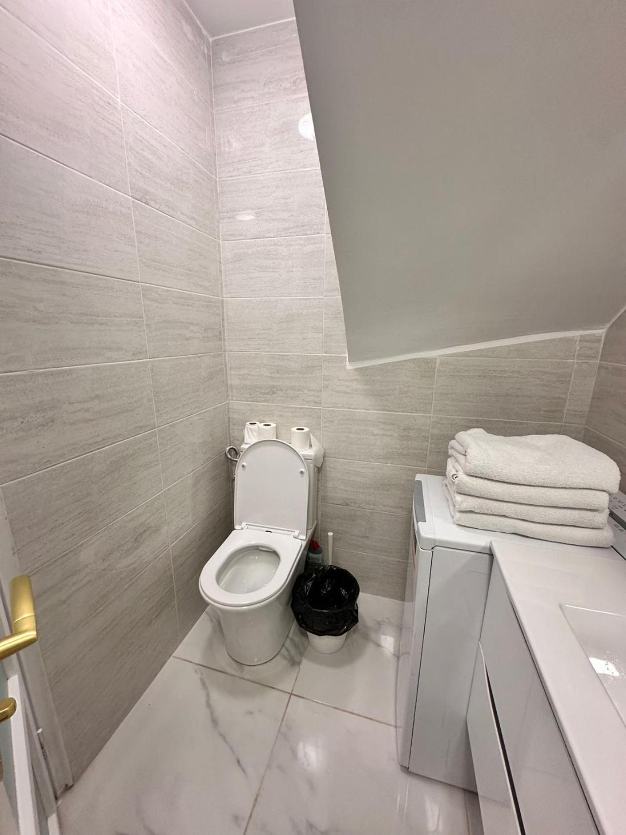 Appartement Calme Moderne Proche De Disneyland Wifi & Cafe Gratuit & Arrivee Autonome Бюссі-Сен-Жорж Екстер'єр фото
