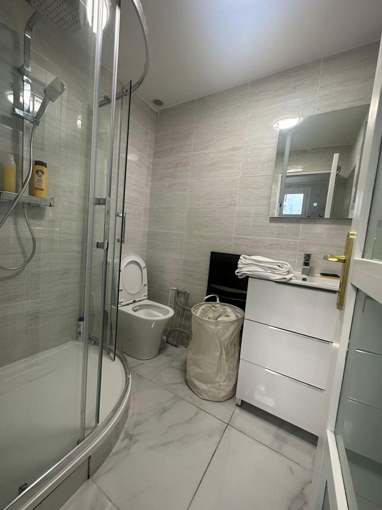 Appartement Calme Moderne Proche De Disneyland Wifi & Cafe Gratuit & Arrivee Autonome Бюссі-Сен-Жорж Екстер'єр фото