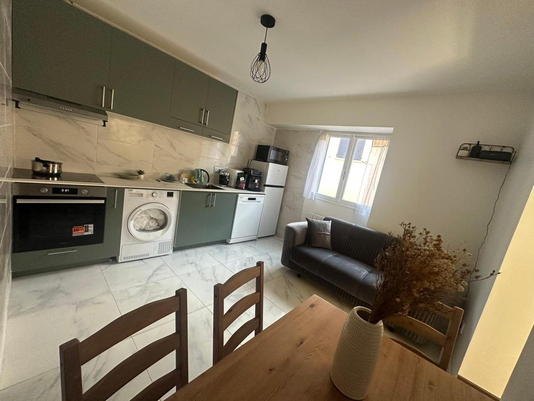 Appartement Calme Moderne Proche De Disneyland Wifi & Cafe Gratuit & Arrivee Autonome Бюссі-Сен-Жорж Екстер'єр фото
