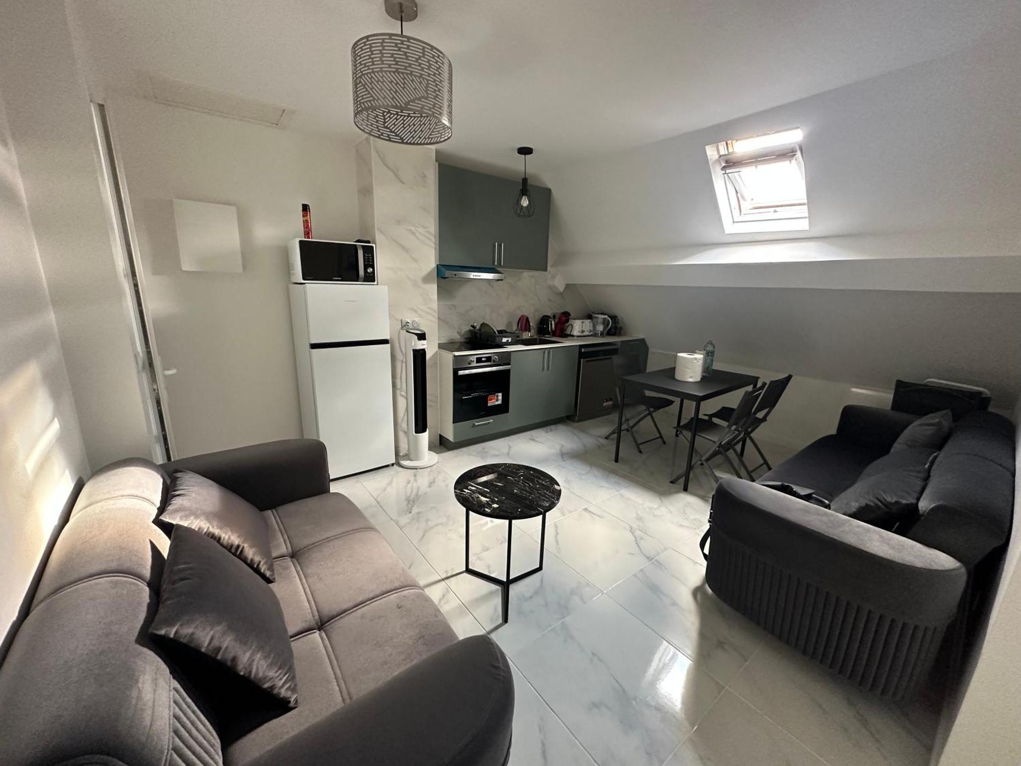 Appartement Calme Moderne Proche De Disneyland Wifi & Cafe Gratuit & Arrivee Autonome Бюссі-Сен-Жорж Екстер'єр фото